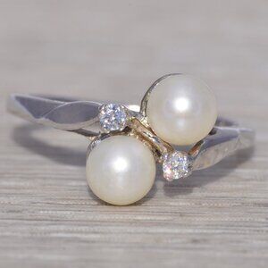 Pearl and Natural Diamond Ring in White Gold